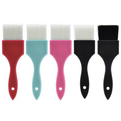 China Large Handle Comfortable Plastic Soft Nylon Bristle Bleaching Bleaching Hair Coloring Dye Dye Brush for sale