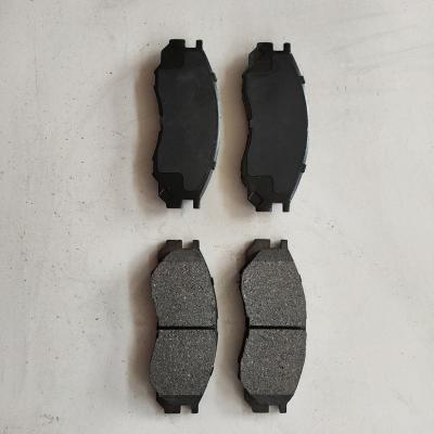 China Less Cermet D6081 Auto Part Set Car Brake Pads Premium Fit For Mitsubishi V31 Front Panel for sale