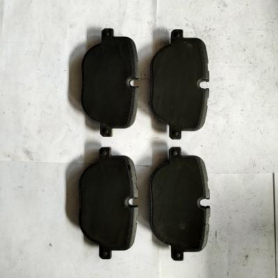 China Less Cermet Factory Custom Premium Performance LR015577 Vario Car Brake Pads Fit Land Rover Scenario 5.0 Post Picture for sale