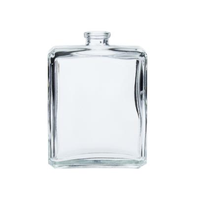 China Botella de perfume recargable de cristal cuboide transparente 100Ml en bomba de la encrespadura en venta