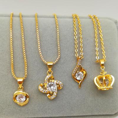 China 2022 Fashion Jewelry Gold Sand Jewelry Micro Zircon Geometric Brass Inlay Pendant Necklace Trendy Pattern Women's Necklace for sale