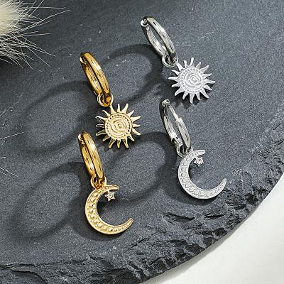 China 2022 TRENDY High Quality Stainless Steel Sun Circle Circle Earrings 18K Gold Metal Color Asymmetry Earrings For Women for sale