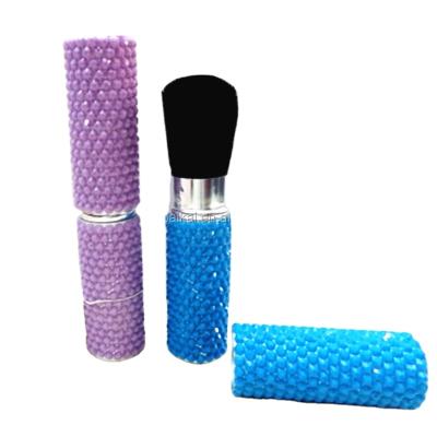 China Bling Bling Rhinestone Face Makeup Brush With Luxury Crystal Cosmetic Brush for sale