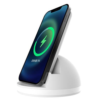 China Fast Charging Support OEM Product 40W Charging Base and Magnetic Charging 8000mAh Treasure 2 in 1 Wireless Charger with Desk Lamp for iPhone Samsung for sale