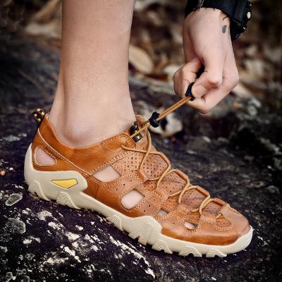 China Deodorization 2023 New Men's Leather Hiking Shoes Men's Leather Casual Sandals Summer Travel Beach Breathable Leather Shoes for sale