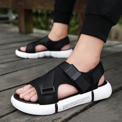 China New Mesh Soft Flats Heightened Men Summer Wholesale Deodorization Sandals Men's Beach Casual Shoes for sale