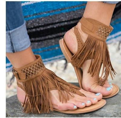 China Hot Selling Fashion Trend Women Flat Sandals Tassels Outdoor Rhinestone Flip Flops Slippers for sale