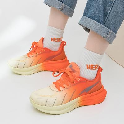 China Fashion Trend Sports Shoes Women's Soles Leisure Wear Resistant Soft Outdoor Breathable Mesh Woven Running Shoes In for sale