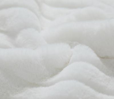 China Faux Feeling Mink Fur Fabric Customized Large Color Auto White Color Handmade Upholstery Rabbit Faux Fur Fabric Backing for sale