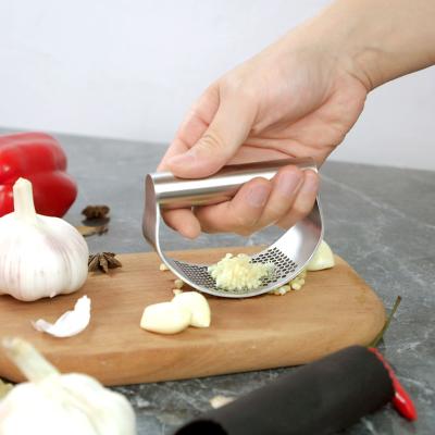 China Top Selling Quality Stainless Steel Wholesale Garlic Press Viable for sale