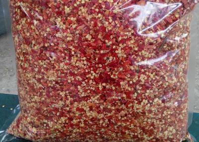 China Tianjin Yidu Jinta Red Crushed Chilli Peppers Flakes Spicy 40,000 SHU 5-8 Mesh for sale