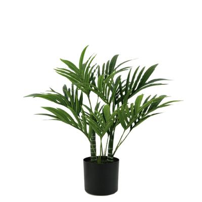 China Eco-friendly Hawaiian palm leaf artificial plants on black plastic basin can be customized for home decoration for sale