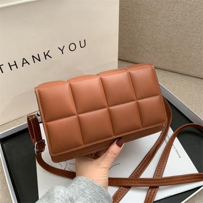 China Female literary simple lady shoulder bag minority design trend bag new 2022 of fashion woman's bag for sale