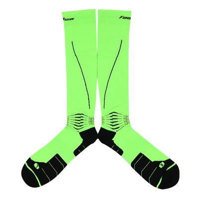 China Custom Made Antibacterial Basketball Antibacterial Running Knee High Soccer Sports Compression Socks For Mens Sportsman Fit 20-30mmHg for sale