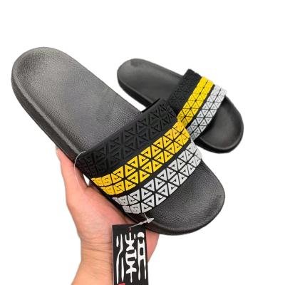 China Luxury Men Summer 2021 New Designer Fashion Light Casual Sandal Men's Slippers for sale