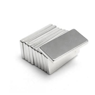 China Industrial Rare Earth Magnet N52 Strong Magnet Rectangle Magnet Strong Neodymium Magnet for sale