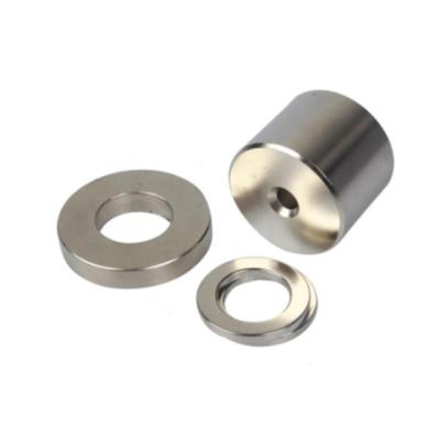 China Super Strong Industrial Magnet Round NdFeB Magnet With Hole N35 N52 Countersunk Neodymium Magnet Disc Industrial Magnet for sale