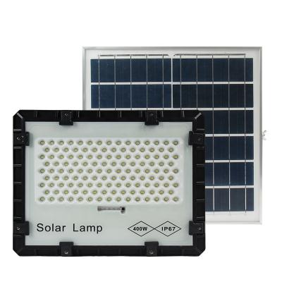 China Outdoor Garden 100W 200W 300W 400W 500W IP67 Wall Mounted Monitor Led Solar Flood Light for sale