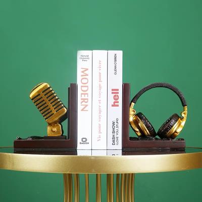 China Europe Creative Resin Open Gifts Home Headphones Microphones Shape Bookend Desk Ornaments for sale