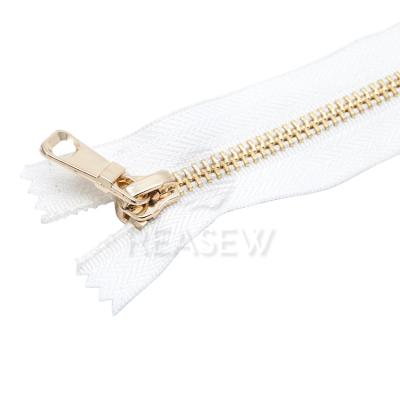 China Viable Competitive Price Latest Design Metal Zipper All Size For Garment Use for sale