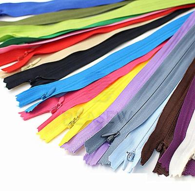 China Hot Selling Viable Cheap Nylon 3# Invisible Zipper 60cm For Garment for sale