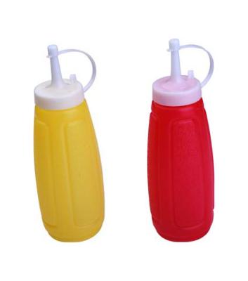 China Cooking Mustard Bottles Ketchup and Salad Squeeze Liquid Plastic Bottle for sale