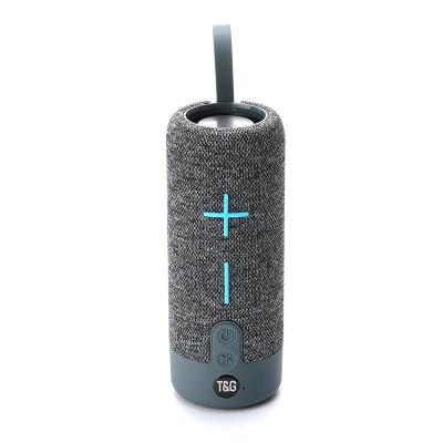 China Bass Speaker Portable Karaoke Microphone Stereo Radio 2022 Design Microphone Single Woofer Wireless Music Speaker for sale