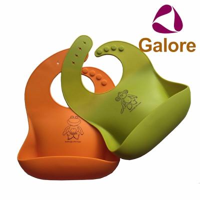 China Sustainable Soft Rubber Roll Up Bib Silicone Custom Baby Drool Bibs for sale