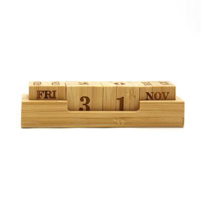 China 100% New OEM Bamboo Types Logo Style Eco Material Origin Set Customized 2020 Desk Wooden Block Calendar Eco-Friendly Design for sale