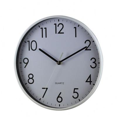 China Antique Style Customized Beautiful Living Room Wall Clock For Heavy Sleepers for sale