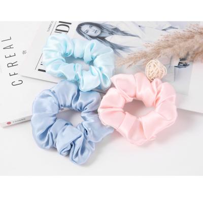 China New Arrival Soft Summer Hair Scrunchies Girls Elegant 100% Silk Hair Circle for sale