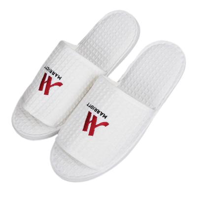 China Customizable Logo Hotel Slippers Unisex Waffle Spa Slippers Cotton Waffle Wholesale Open Toe for sale