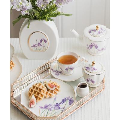 China Contemporary Design Wholesale High Quality Purple Bone China Lily Flower Ceramic Dishes Dishes With Gold Rim for sale