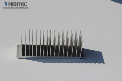 Chine 6061/6063 extrusions en aluminium de radiateur avec la commande numérique par ordinateur usinant, recourbement, polissant à vendre