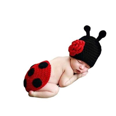 China Breathable Newborn Baby Photography Props Ladybug Butt Blanket Hat Crochet Clothes for sale