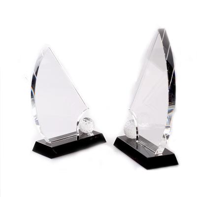 China Europe New Design Cheap Customized Crystal Trophy Award With Engraving Design for sale