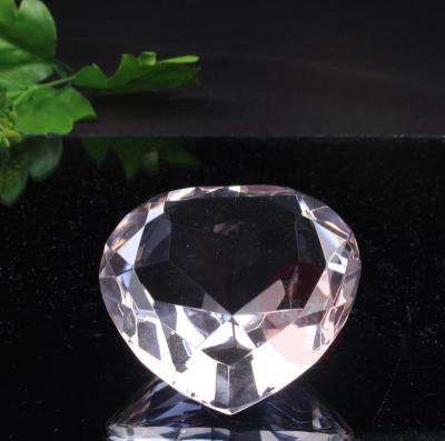 China Wholesale Elegant Shape Crystal Red Diamond For Souvenirs From Europe Crystal Gift Crystal Payperweight Heart for sale