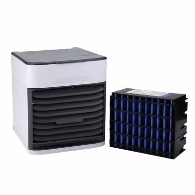 China Personal 3 Colors LED Light Room Space Usb, Rechargeable Water Cooling Fans, Mini Air Cooler Conditioner Humidifier/ for sale