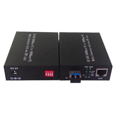 China fiber optic communication & Port Networking 10/100/1000Mbps Gigabit SFP Fiber Media Converter With DIP Switch for sale