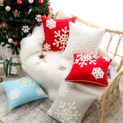 China Red Blue Christmas Hot Selling Anti-pilling Decorative Tile Covers Scandinavian Nordic Christmas Snowflake Cushion Cover 18x18 for sale