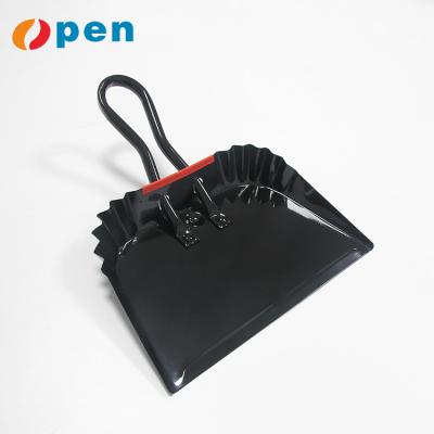 China Kitchen Restaurant Industry Dustpan Metal Plastic Spraying Dustpan With Handle for sale