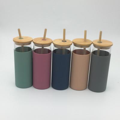 China Sustainable New Product Ideas 2020 Logo 550ml Custom Silicone Sleeve Glass Water Bottle With Lid And Bamboo Straw for sale