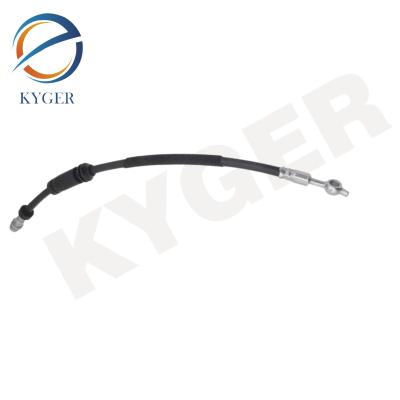 China LR135811 Right Front Brake Hose Discovery Sport L550 Land Rover Body Parts for sale