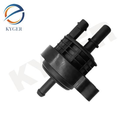 China 001 470 11 93 Auto Engine Systems Fuel Tank Ventilation Valve 0014701193 Vapor Canister Purge Valve For Mercedes Benz W222 for sale