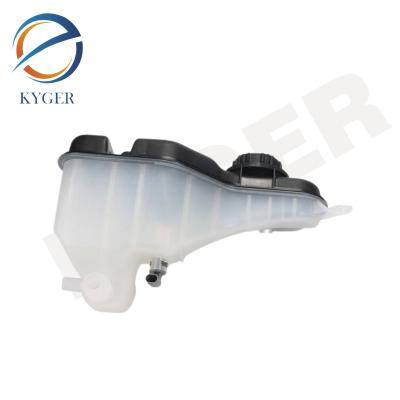 China Sistema de refrigeración de alta calidad KYGER Tanque de expansión de refrigerante para Jaguar Tipo X200 XJ X350 Tanque de expansión C2Z13764 en venta