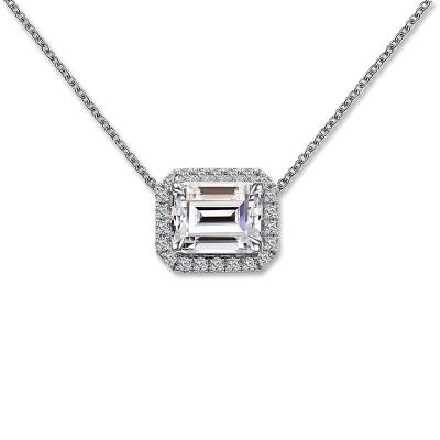 China Custom CLASSIC Emerald Cut Moissanite Diamond VVS Pendant Necklace Jewelry with 18K White Gold for sale