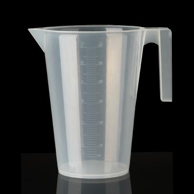 China Sustainable 3000ml OEM Printed Kitchen Use Water/Juice/Beer Plastic Cups Available Durable Lab Measuring Cups for sale