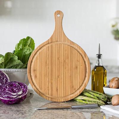 China Viable Factory Wholesale Natural Wooden Chopper Round Cutting Board Kitchen Shelf for sale