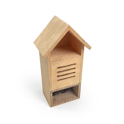 China Sustainable Handmade Hanging Recycle Bird Nest Box Wholesale Wood for sale