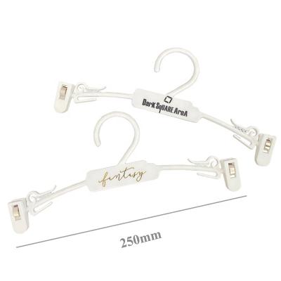 China Multi-Functional/ABS/ECO Friendly Wholesale Eco-Friendly White Plastic Kids Clothes Hanger Custom Heavy Duty Clip Coat Clothing Pants Hanger for sale